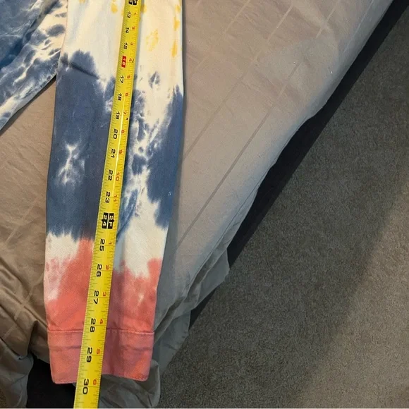 LEVI NWOT Tye Dyed Jacket Men’s - Unisex - Picture 8 of 10